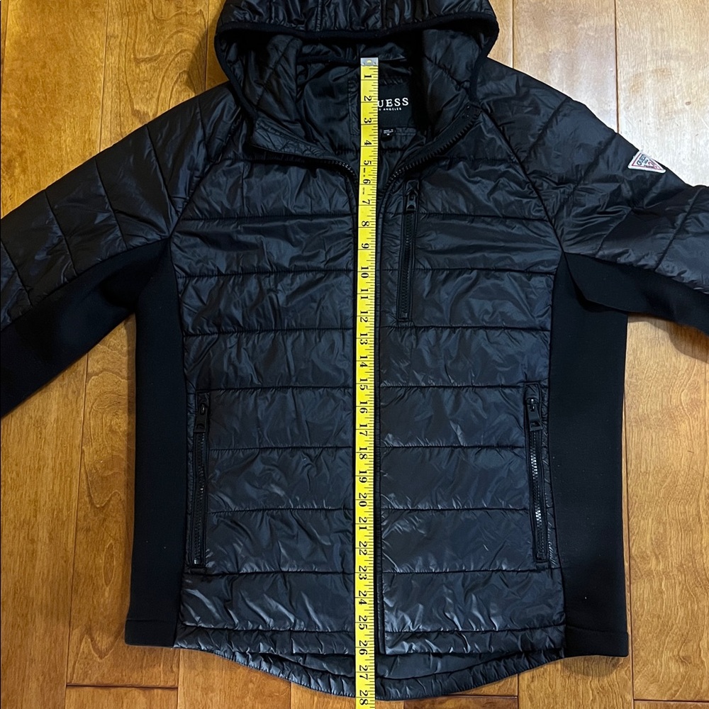 GUESS Black Quilted Hooded Jacket Size M Full Zip Lightweight Puffer Outdoor - Picture 6 of 12